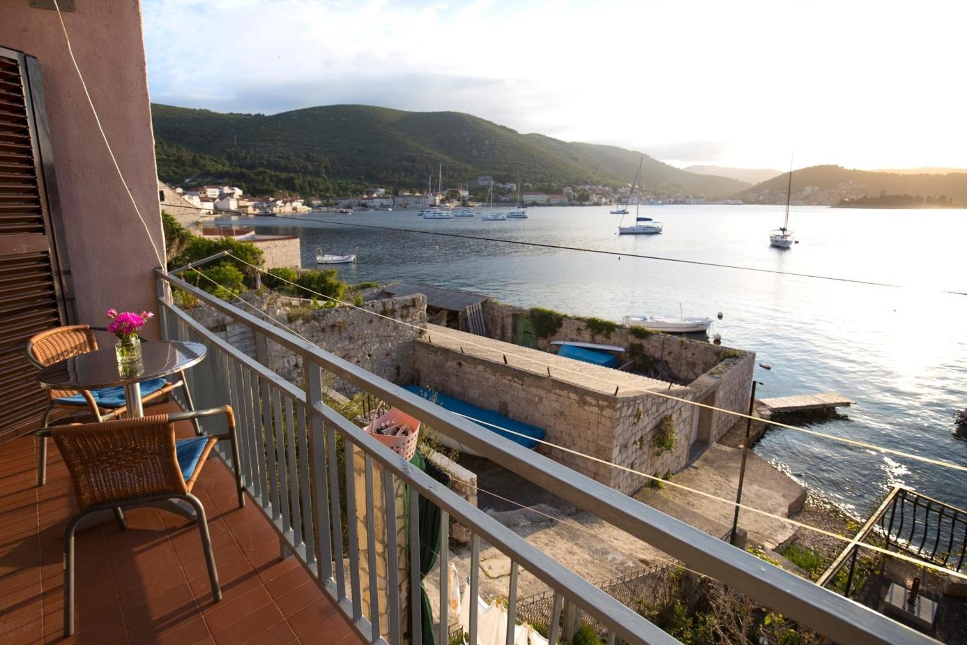 Apartments By The Sea Vis - 8525 Exterior photo